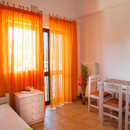 Nikolas Suites Kato Daratso Rum bild
