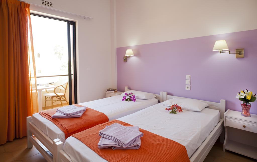 Nikolas Suites Kato Daratso Rum bild